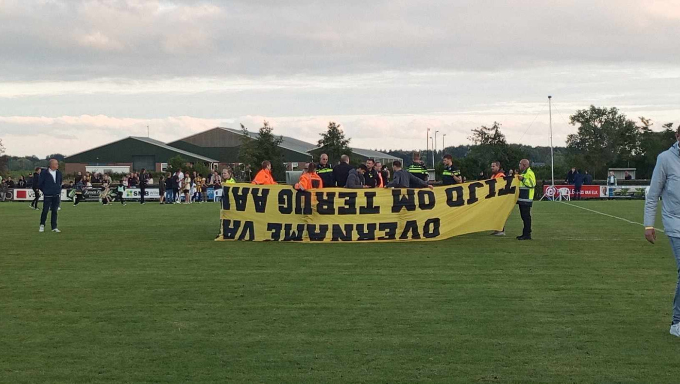 Έχασε τις αισθήσεις του οπαδός μετά το ΠΑΟΚ-Φίτεσε - Διέκοψε τις δηλώσεις ο Λουτσέσκου