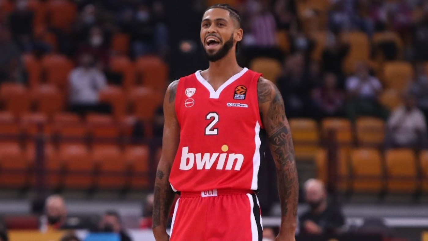 «Καρφί» Ντόρσεϊ για Μπαρτζώκα: «Γιατί δεν παίζω; Θέλω να τον ρωτήσω και εγώ»