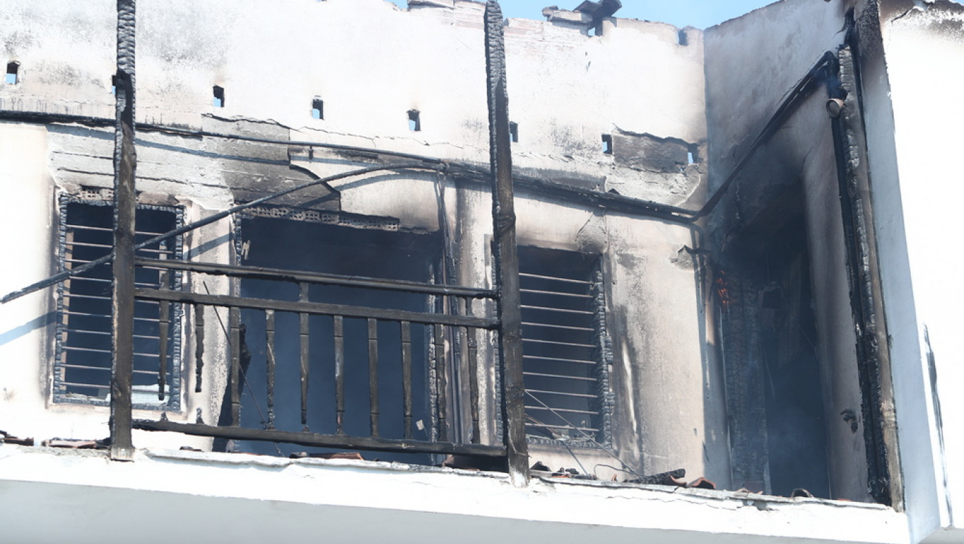 Φωτιά στον Τρίλοφο: Ένας πυροσβέστης στο νοσοκομείο-Ζημιές σε σπίτια