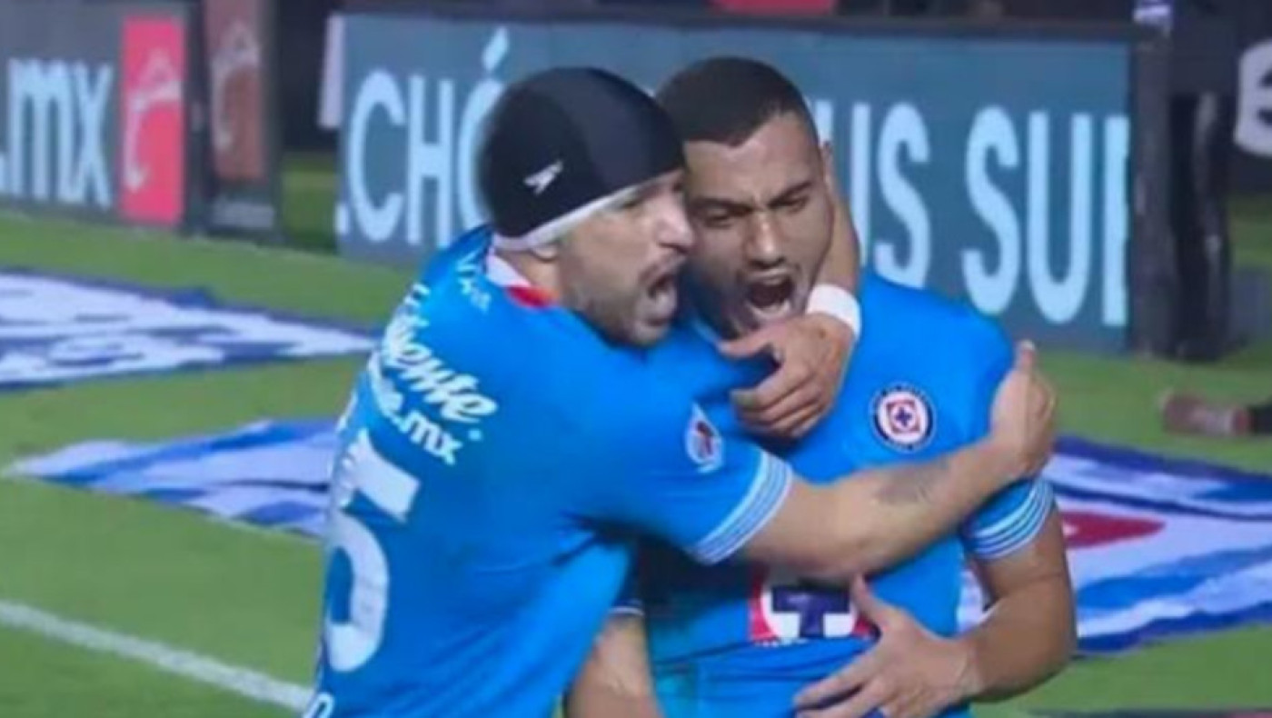 Εντυπωσιακός Γιακουμάκης: Πέτυχε δύο γκολ στη νίκη της Κρουζ Αζούλ (vid)