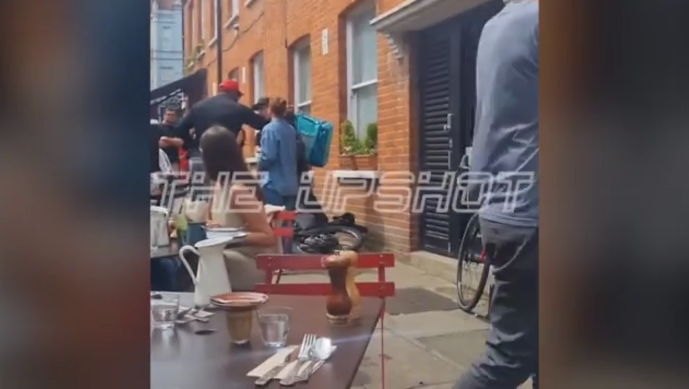 Λονδίνο: Γνωστός μποξέρ έβγαλε νόκ-άουτ διανομέα (vid)