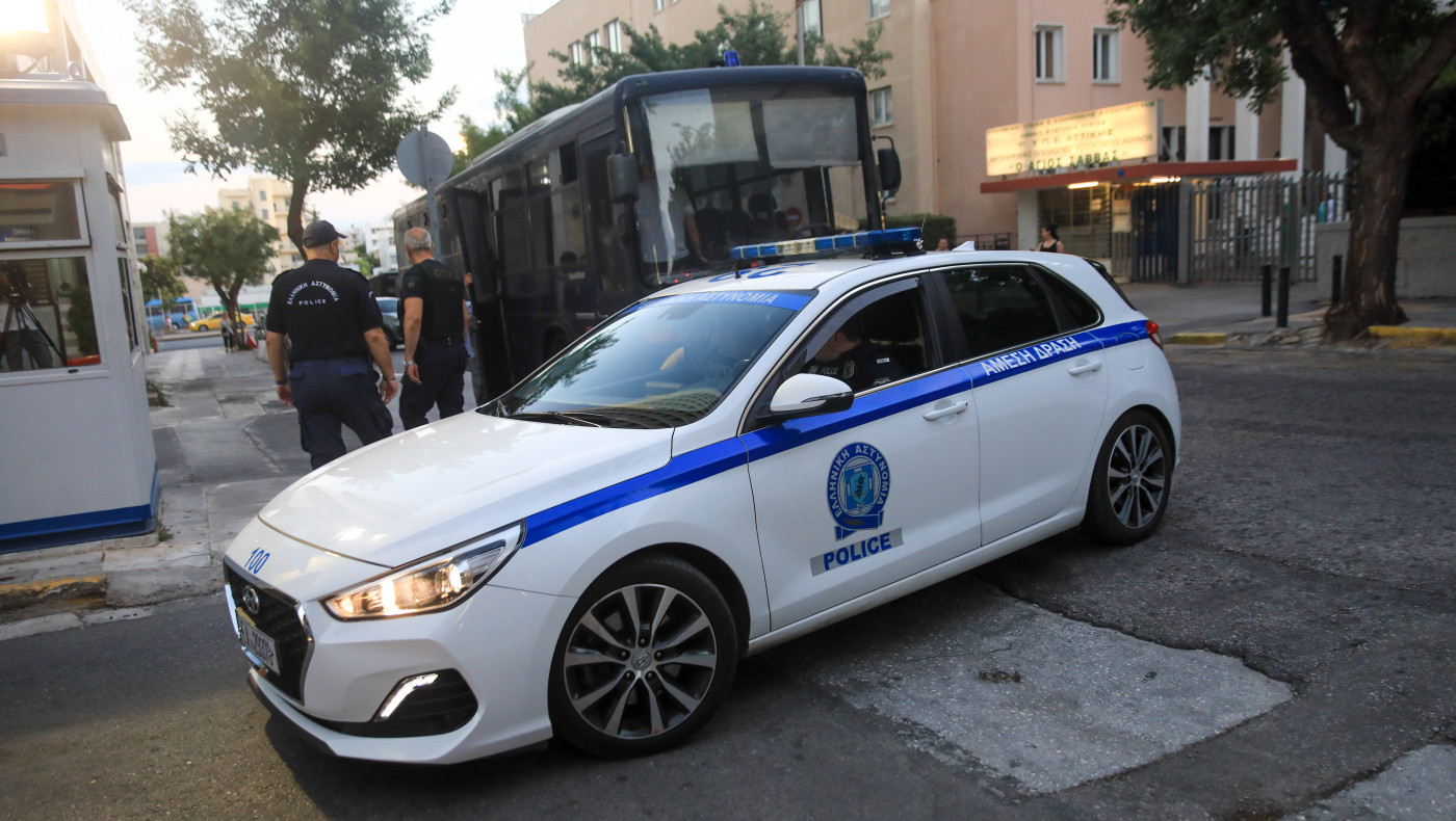 Κύκλωμα εκβιαστών: Ο «αρκούδος», το Μενίδι και ο Ζ.Β.