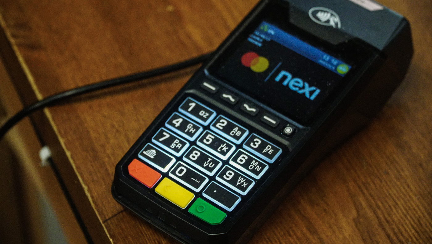 POS: Πόρτα - πόρτα delivery με πληρωμή μέσω κάρτας