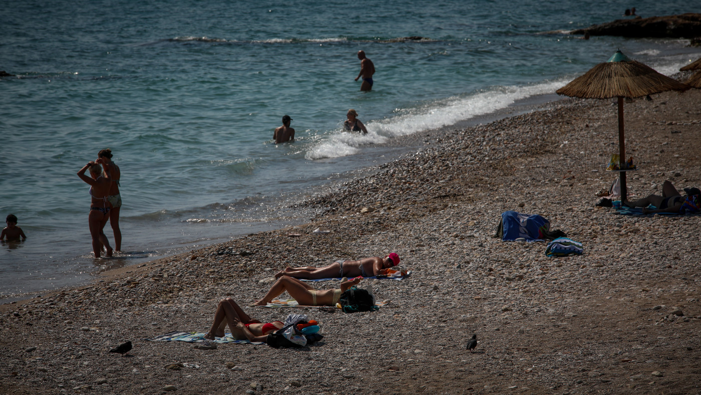 Καιρός: Αλλαγή σκηνικού με πτώση θερμοκρασίας και καταιγίδες