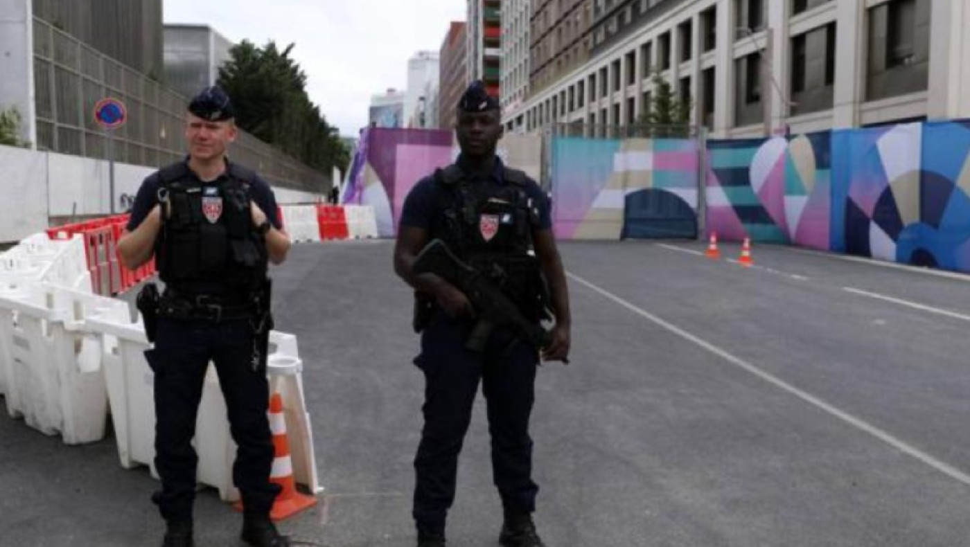 Παρίσι: Ρώσος σεφ συνελήφθη για «μεγάλης κλίμακας» συνωμοσία