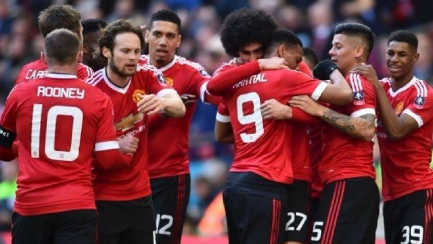 Αντίο με τριάρα και στους ομίλους του Γιουρόπα η Γιουνάιτεντ