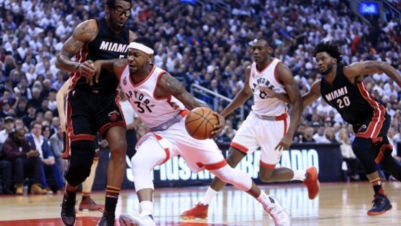 Νέο θρίλερ στο Τορόντο με νικητές τους Ράπτορς (vid)