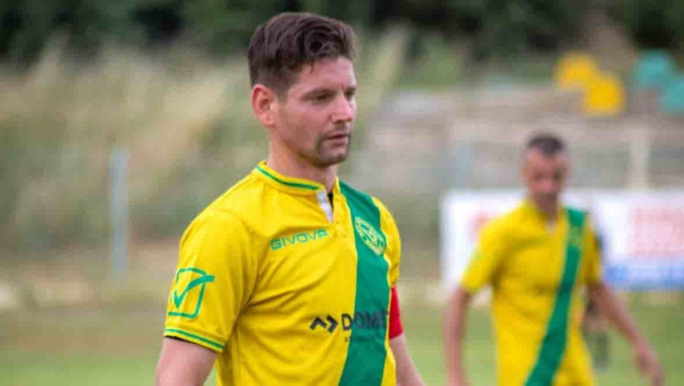 Νέα καθήκοντα για τον Παπαζαχαρία