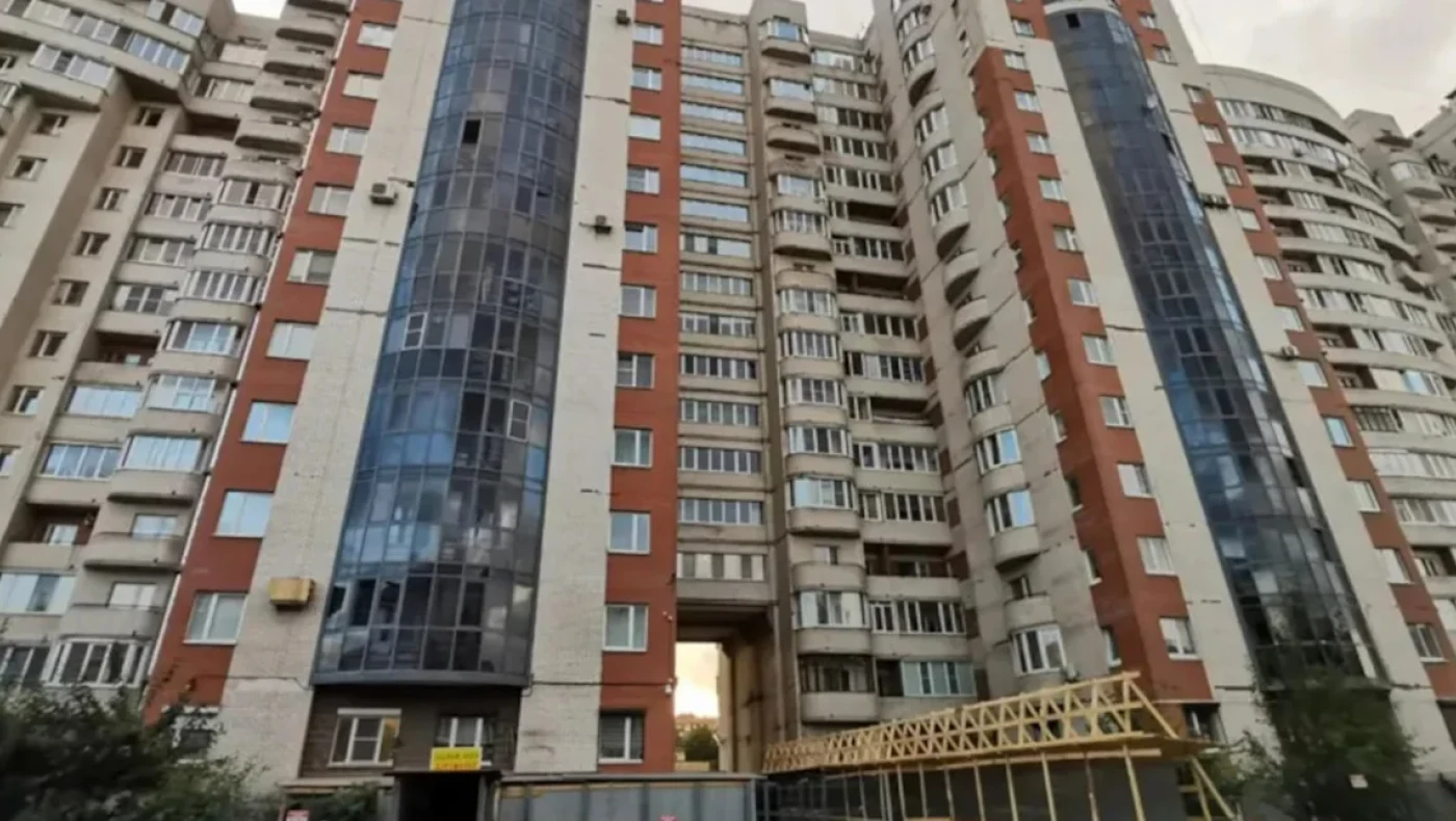 Ρωσία: 23χρονη έπεσε γυμνή από τον 15ο όροφο τη νύχτα του γάμου της