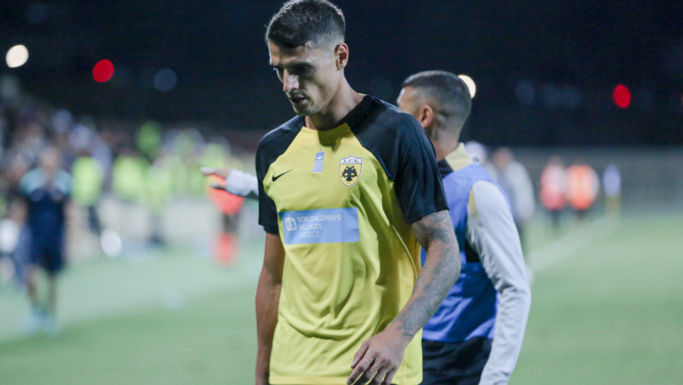 Η ΑΕΚ δέχτηκε γκολ από τον τερματοφύλακα της Νόα: Με βολέ από... 80 μέτρα!