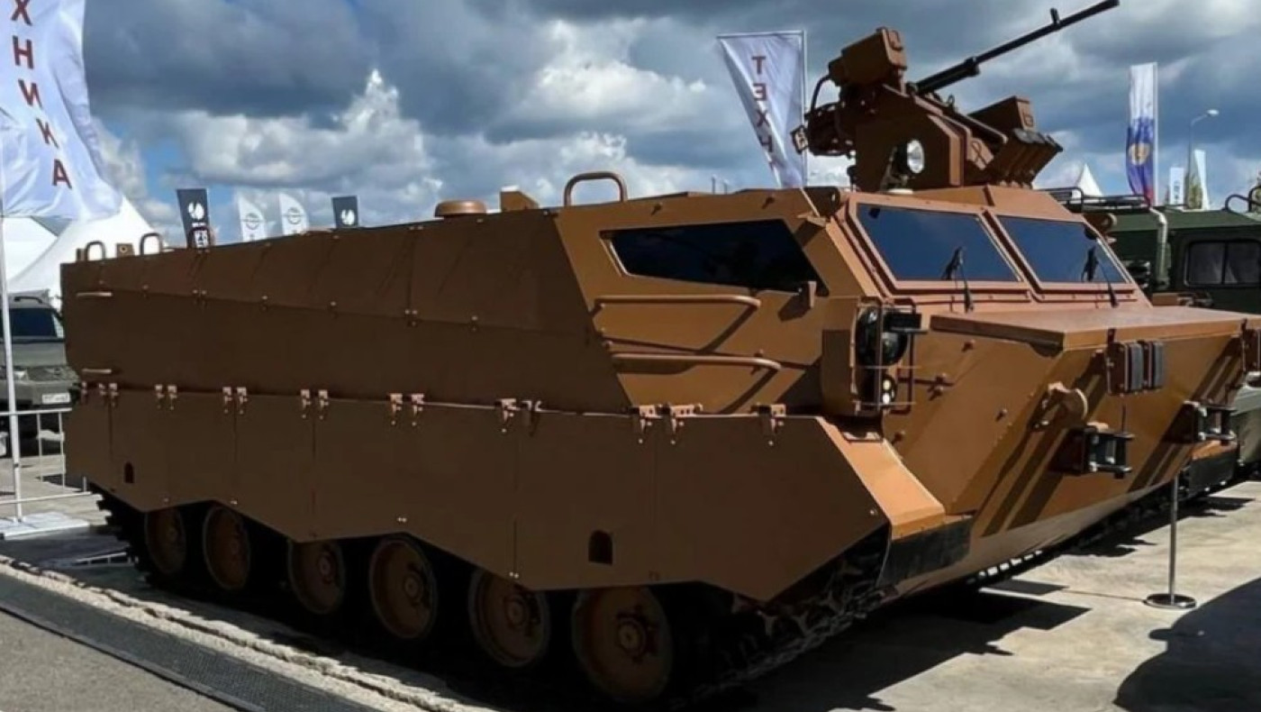 Army 2024: Το νέο ρωσικό αμφίβιο τεθωρακισμένο όχημα εντυπωσίασε τους πάντες-Μπορεί να επιχειρήσει σε υψόμετρο 4.500 μ.