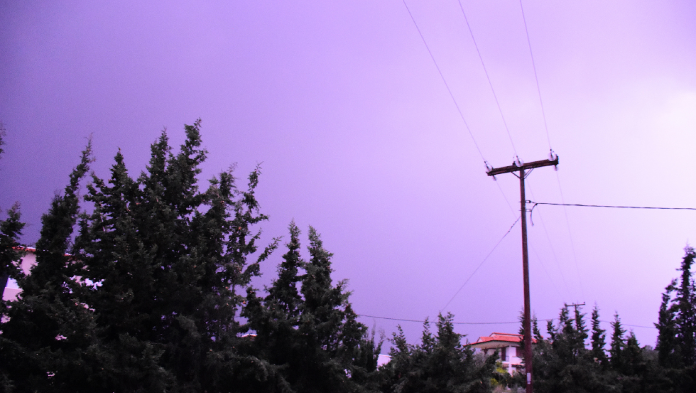 Μέτρα προστασίας από τους κεραυνούς: Τι κάνουμε σε κλειστούς ή εξωτερικούς χώρους