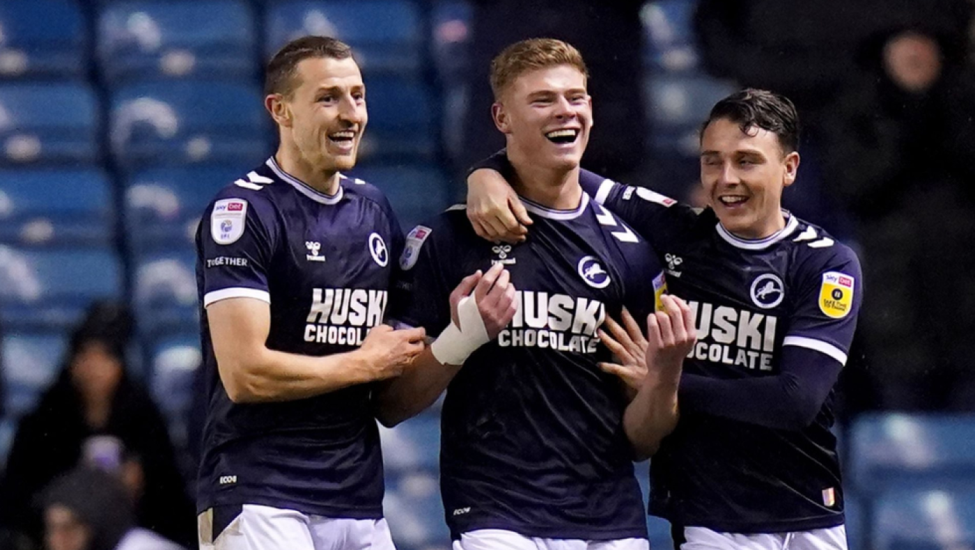 Billaras: Καλοπληρωμένο διπλό η Μίλγουολ