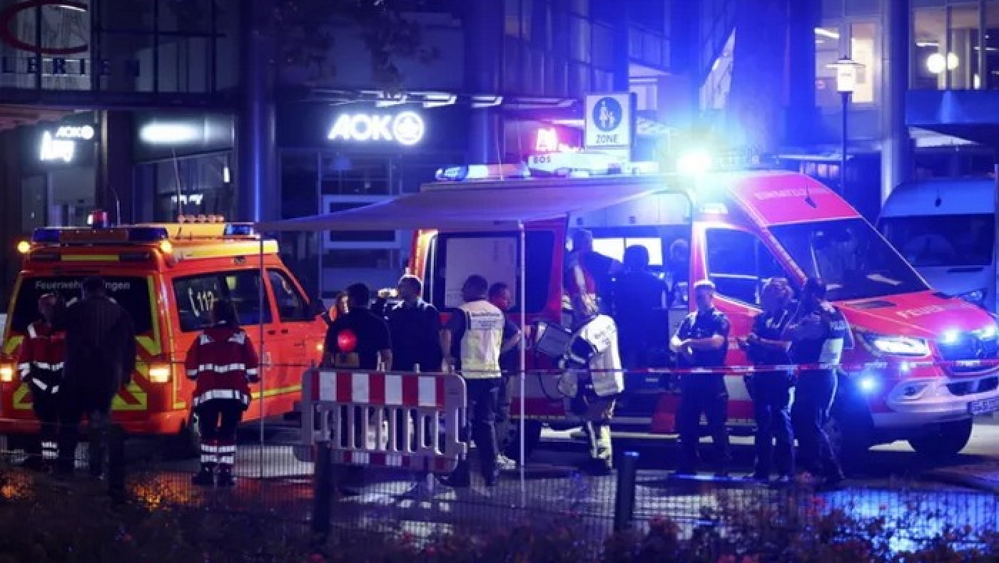 Γερμανία: Το Ισλαμικό Κράτος ανέλαβε την ευθύνη για την επίθεση στο Ζόλινγκεν