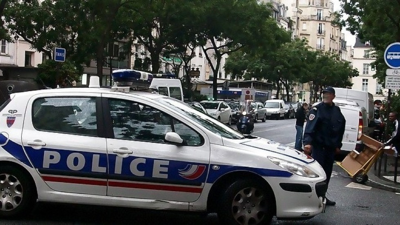 Γαλλία: Νάρκωνε τη σύζυγό του επί μία 10ετία και την βίαζε μαζί με δεκάδες άνδρες