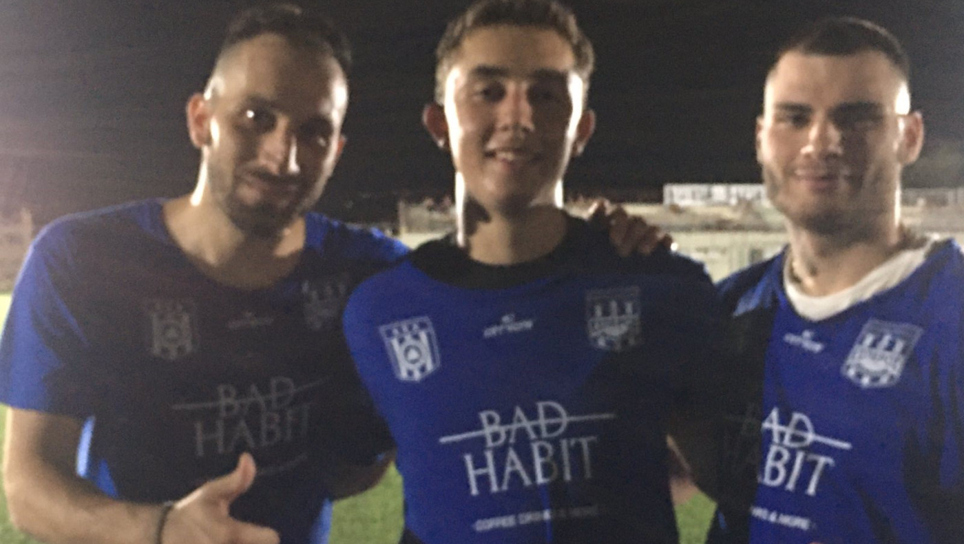 Συμπαίκτες ο θείος με τα δύο ανίψια του