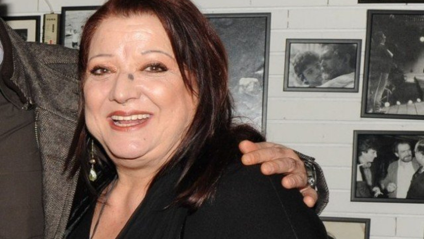 Η αντίδραση της Τζέσυ Παπουτσή όταν γνώρισε τη Μενεγάκη (ΒΙΝΤΕΟ)