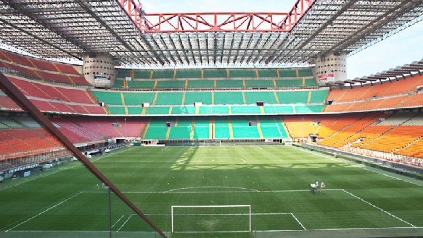 Βγήκαν τα...μαχαίρια στο Μιλάνο για το      πότισμα!