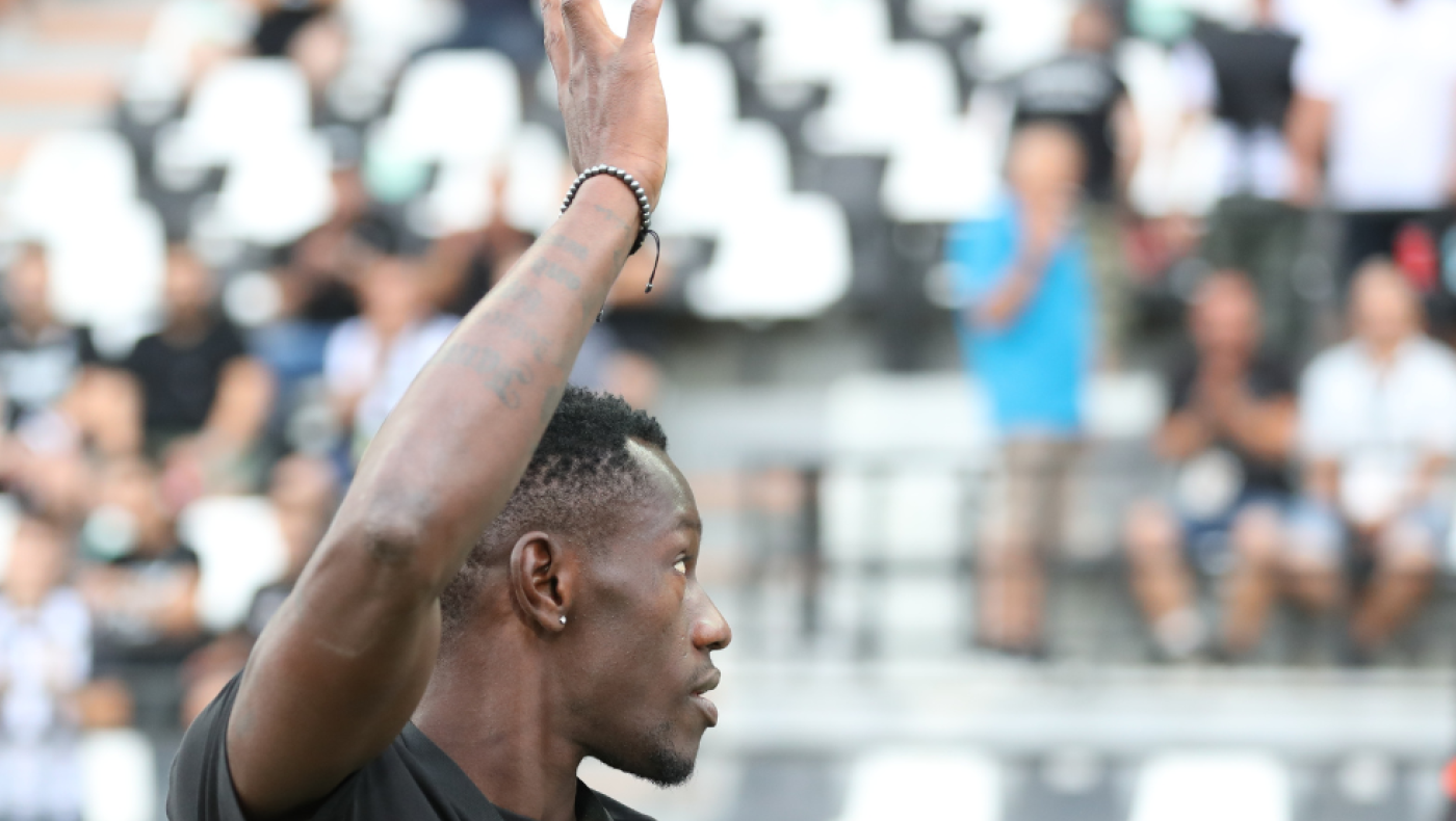 Η άφιξη Καμαρά που... έφερε χαμόγελα!