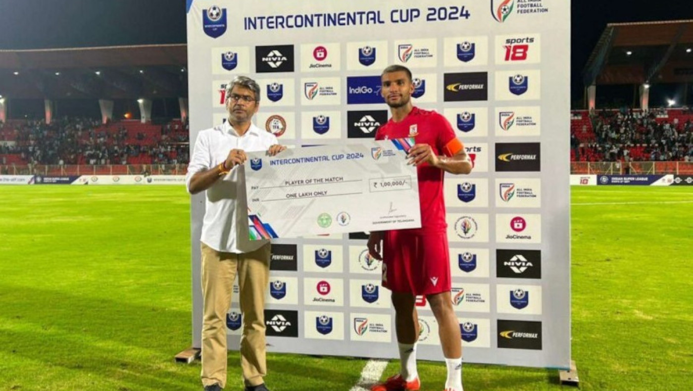 Ροζ: Βγήκε MVP με τον Μαυρίκιο και «τσίμπησε» μπόνους