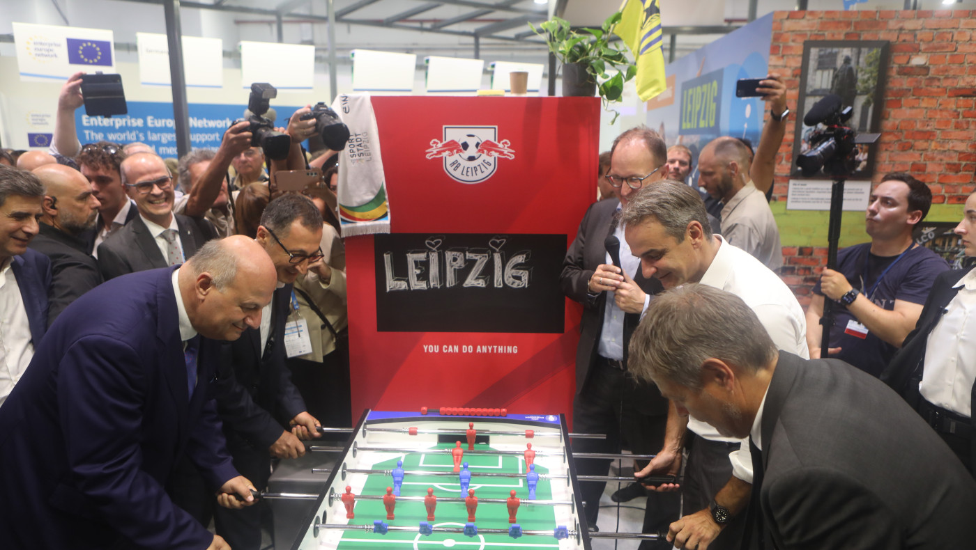 Μητσοτάκης στη ΔΕΘ: «Είμαι Ολυμπιακός, αλλά εδώ έπρεπε να πω ότι είμαι ΠΑΟΚ...»