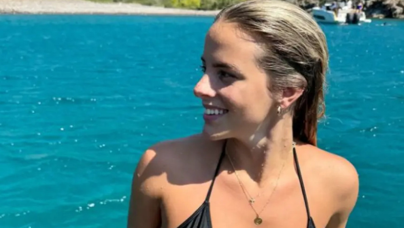 Μιλίτσα Τάσιτς: Ποζάρει με μαύρο μπικίνι και «κολάζει» το Instagram