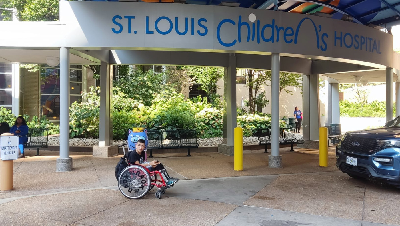 Ο Γιάννης Παπαστεφανάκης λίγο πριν μπει στο χειρουργείο: «Πάμε Δυνατά»!