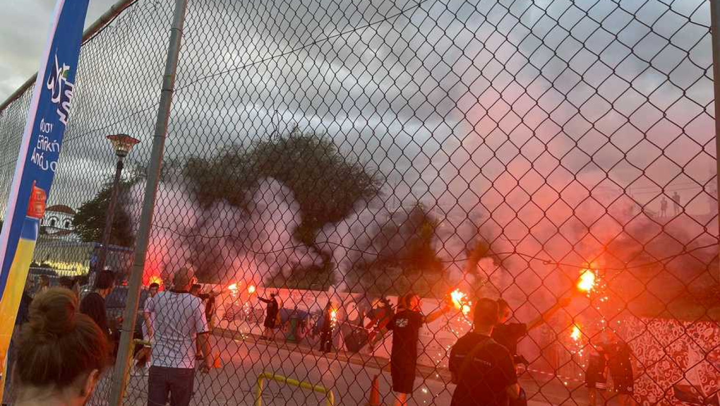 ΠΑΟΚ: Πυρσοί και αποθέωση για τον Καντσελιέρι και τους παίκτες του (pics+vids)