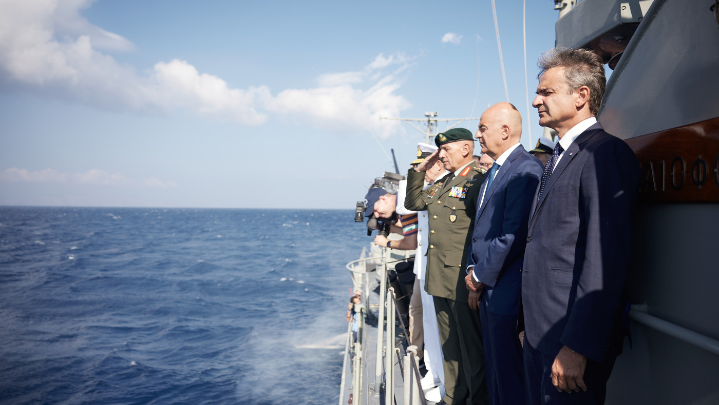 «Αναταράξεις» στις σχέσεις Δένδια - Μητσοτάκη λόγω... τέταρτης Belhara