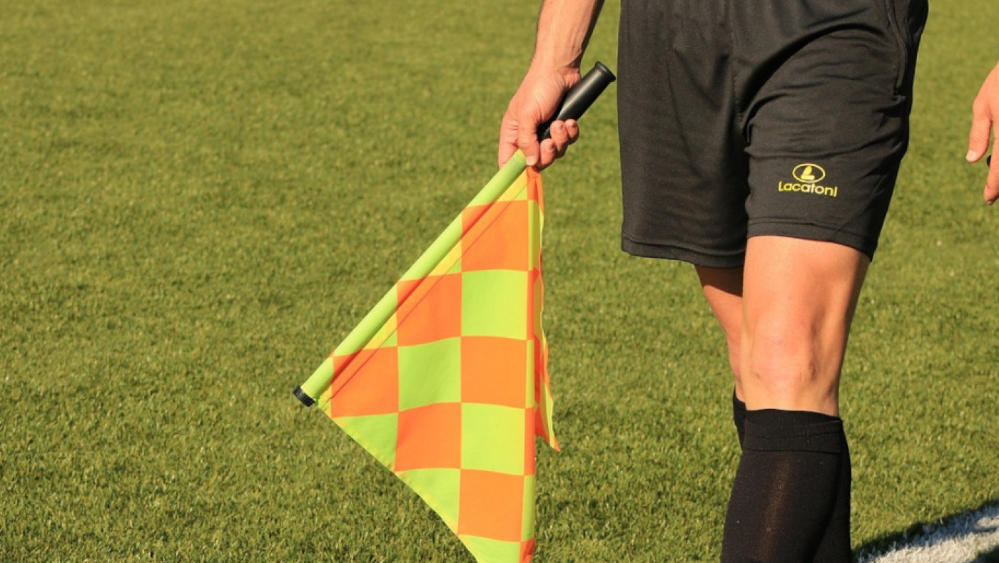 Εθνικός Νέου Κεραμιδίου-ΠΑΣ Γιάννινα: Με φωτογραφίες της ΑΕΛ το προφίλ του ενός βοηθού στο facebook