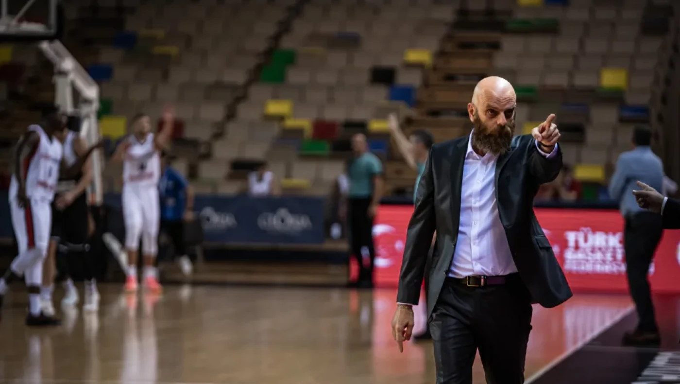 Καντσελιέρι: «Είμαστε μια νέα ομάδα, να αγαπάμε τους παίκτες»