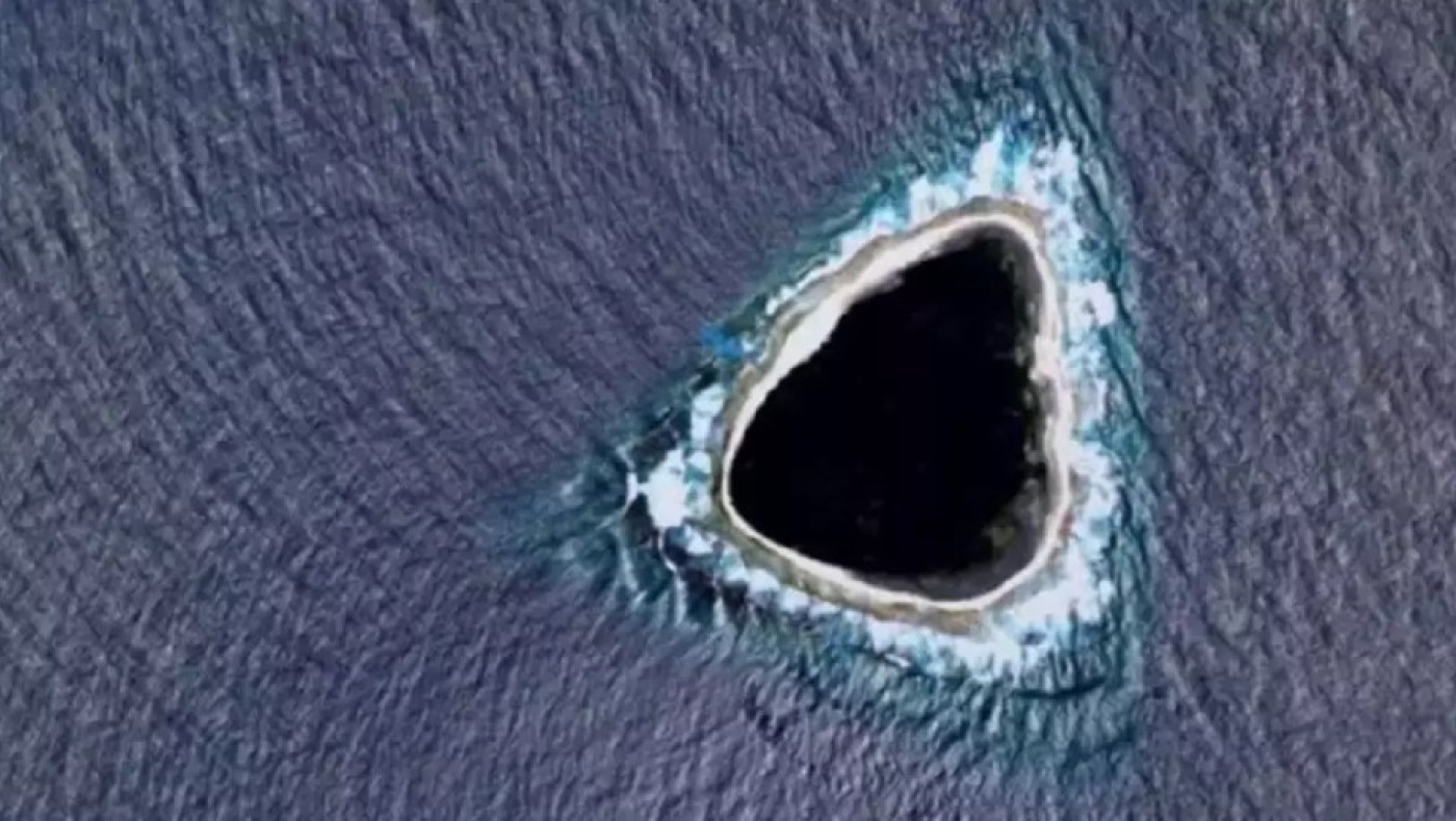 Ποιο είναι το μυστηριώδες νησί που «μαύρισε» η Google