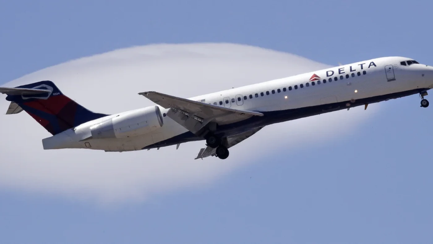 Πανικός σε πτήση: Επιβάτες άρχισαν να αιμορραγούν μετά την απογείωση! (vid)