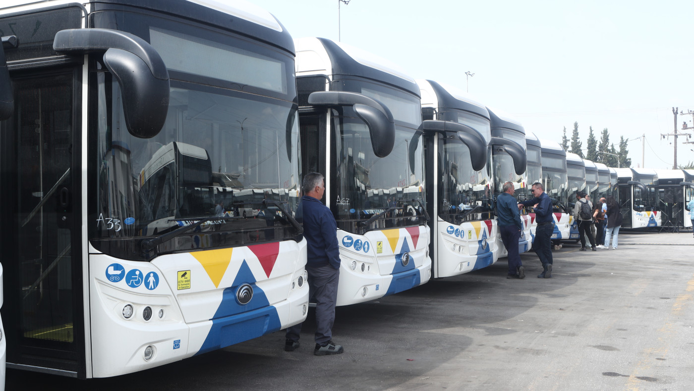 ΟΑΣΘ: Σε ποιες γραμμές ξεκινά η είσοδος από τις μπροστινές πόρτες