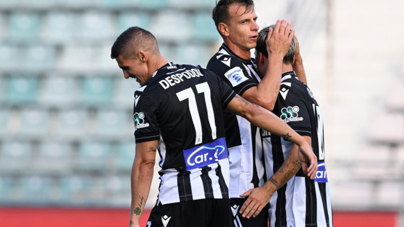 Ρουμάνος δημοσιογράφος: «Επιτυχία για τη Στεάουα, αν πάρει βαθμό»