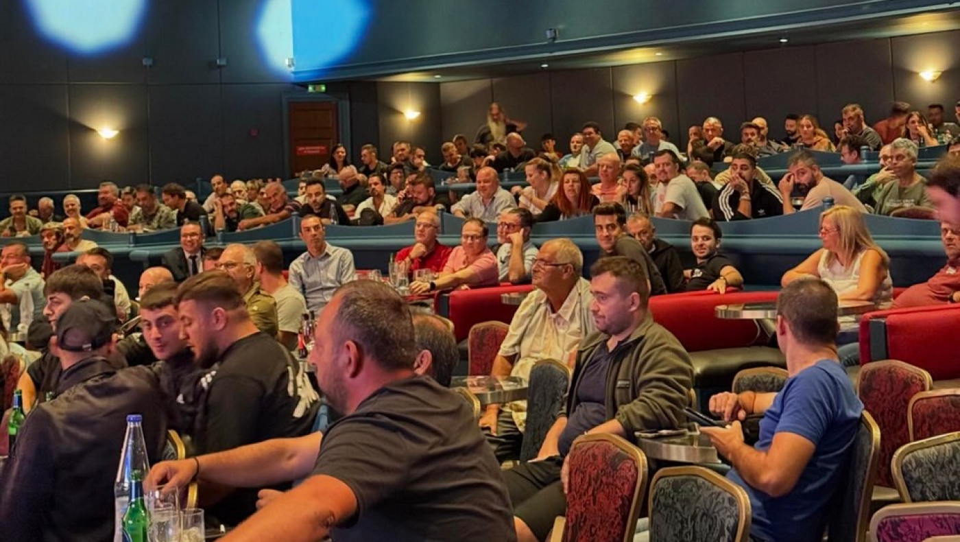 Οι «ασπρόμαυρες» βραδιές στο Regency Casino επέστρεψαν!-Sold out από τους ακροατές του Metropolis 95.5