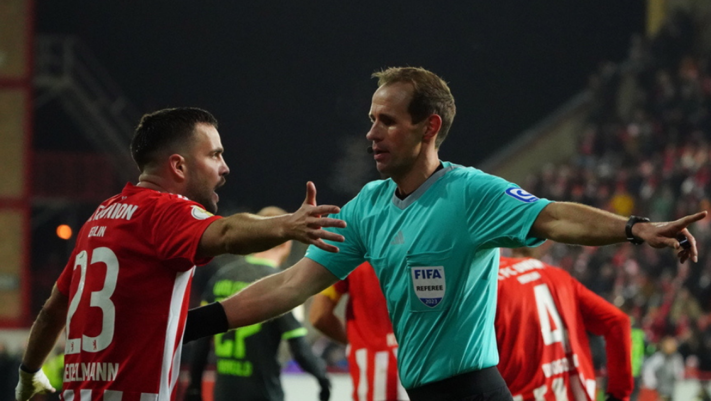 Σάσα Στίγκεμαν: Ποιος είναι ο διαιτητής του ΠΑΟΚ-Στεάουα Βουκουρεστίου