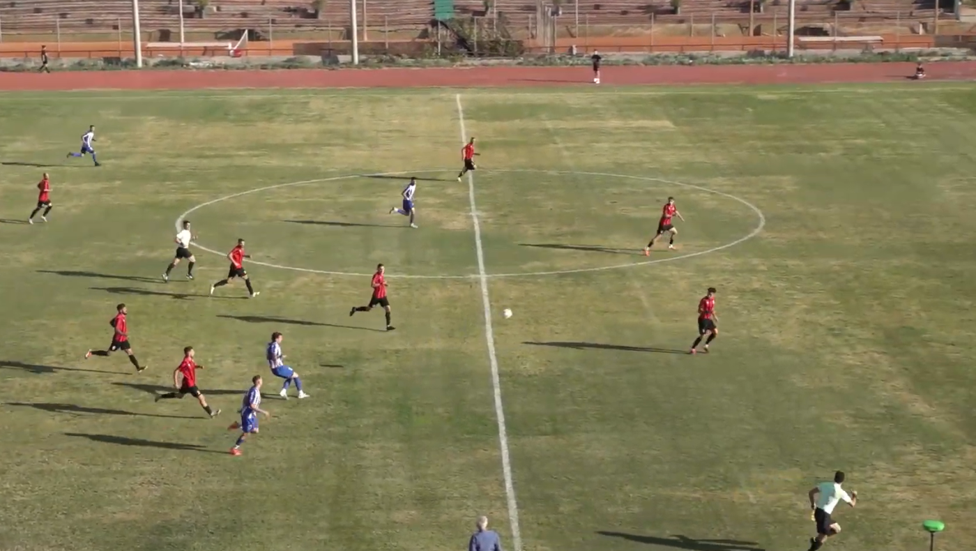 Γ’ Εθνική: Τον «κρέμασε» πίσω από το κέντρο!-Επικό γκολ στην Καλαμαριά