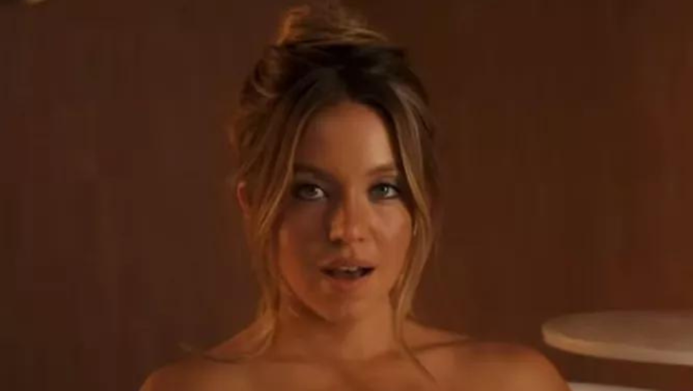 Το αφρόλουτρο της Sydney Sweeney αφήνει λίγα στη φαντασία σου