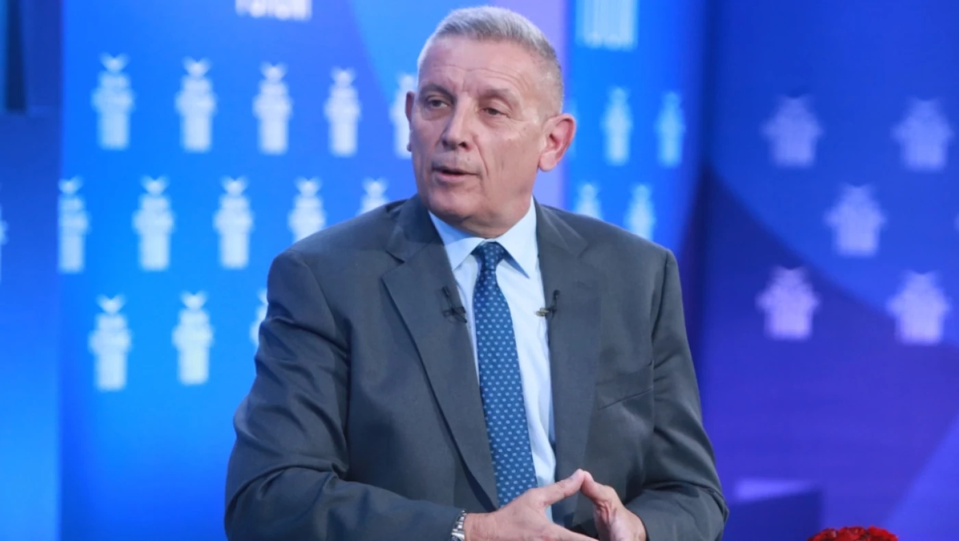 Κωνσταντίνος Φλώρος: Αναλαμβάνει σύμβουλος διοίκησης του Ομίλου ΑΝΤΕΝΝΑ