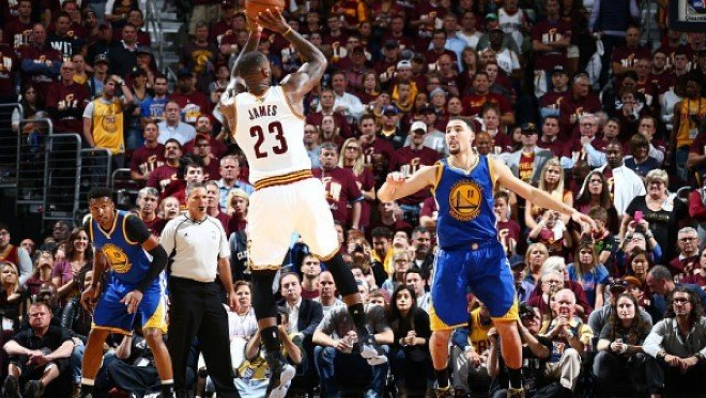 Ηχηρή απάντηση των Καβαλίερς στους Ουόριορς (video)