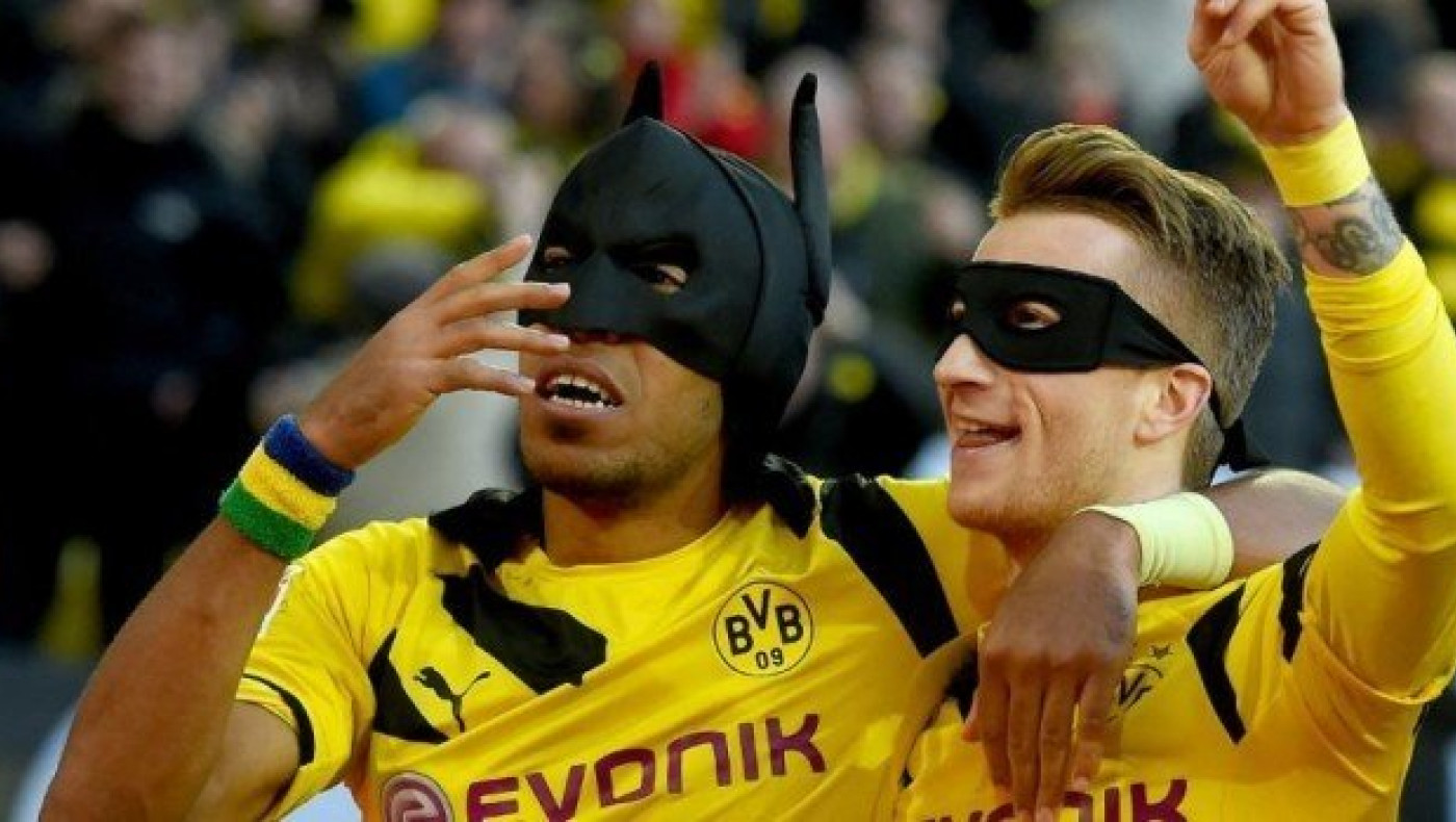 Ένα batmobile για...  δώρο γενεθλίων στον Ομπαμεγιάνγκ