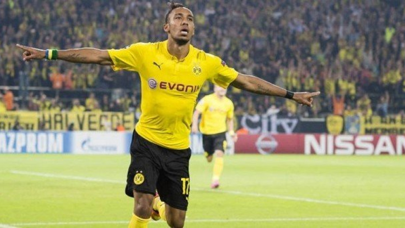 Εξετάζει     Ομπαμεγιάνγκ   η  Ατλέτικο   Μαδρίτης