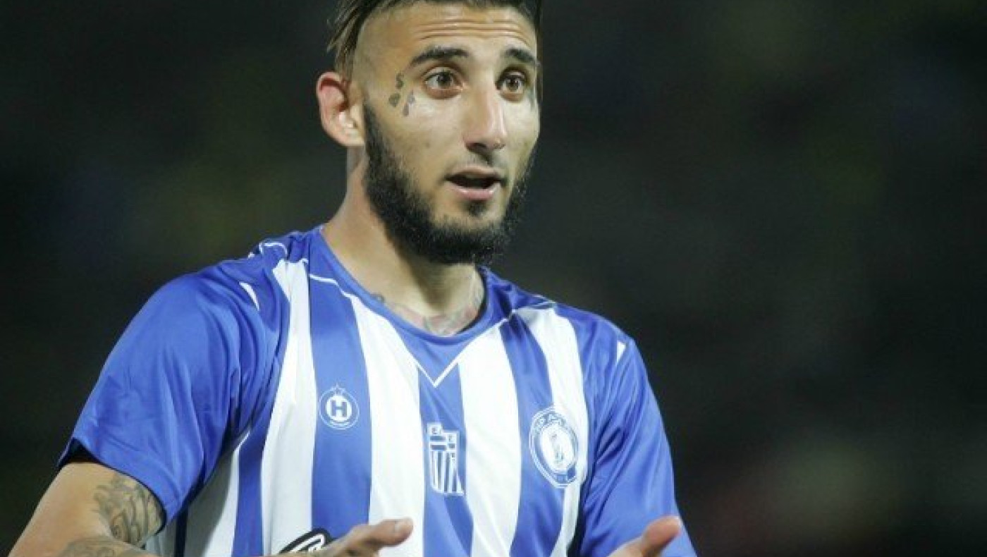 Ο Μπουλούτ μένει σε φόρμα και στις διακοπές (Video)