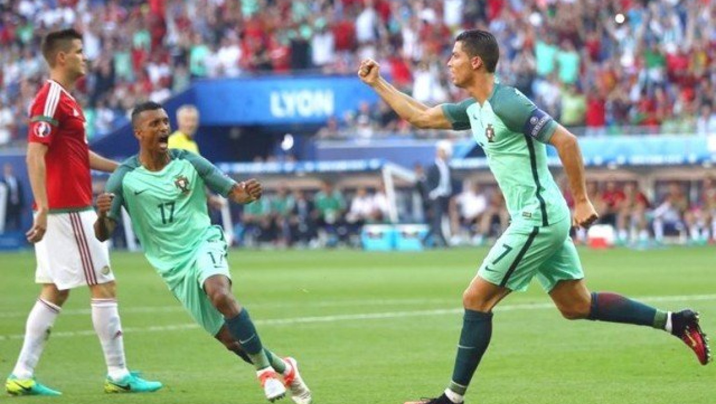 Φαβορί    και   αουτσάιντερ  στην κόψη του ξυραφιού