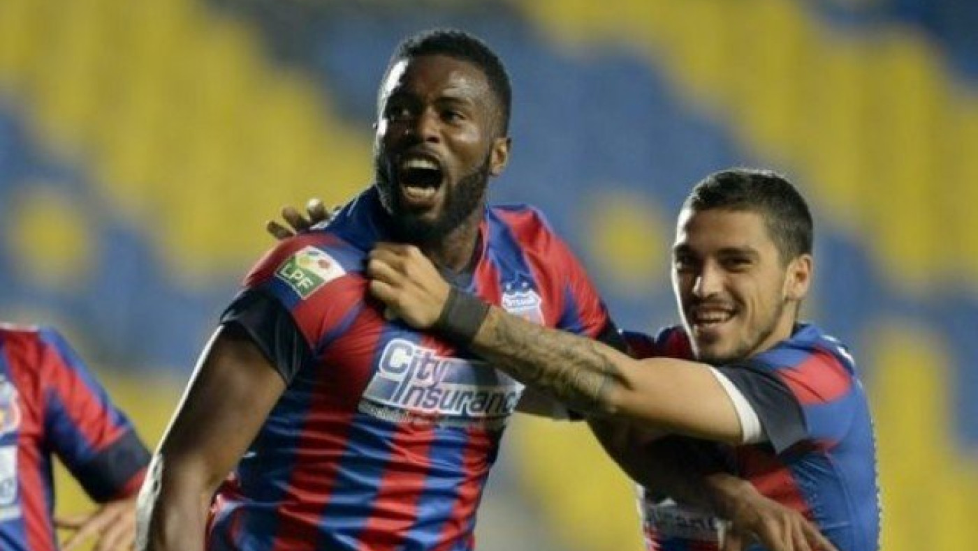 Φερνάντο Βαρέλα: «Θέλω     να      παίξω στον ΠΑΟΚ»