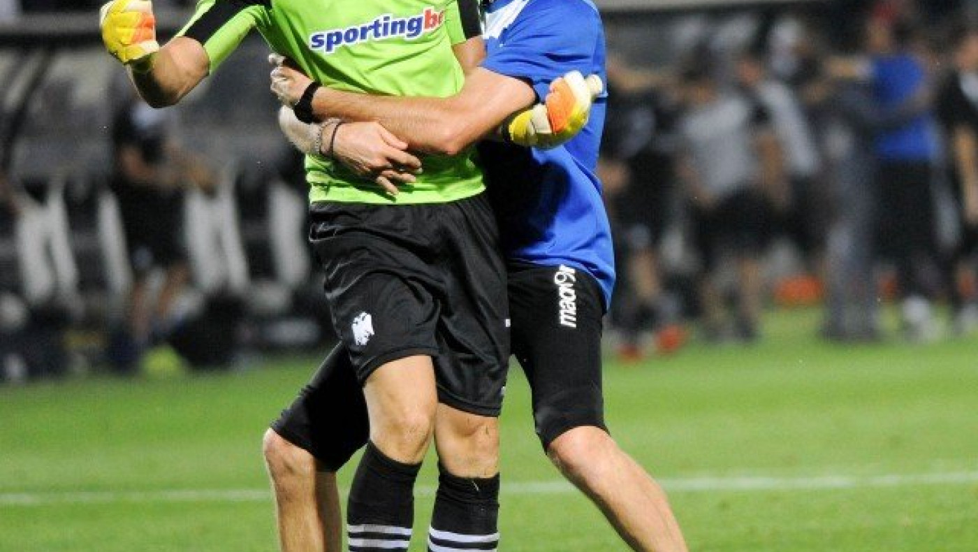 Αν      τραβήξει      άσο    από     το     μανίκι…