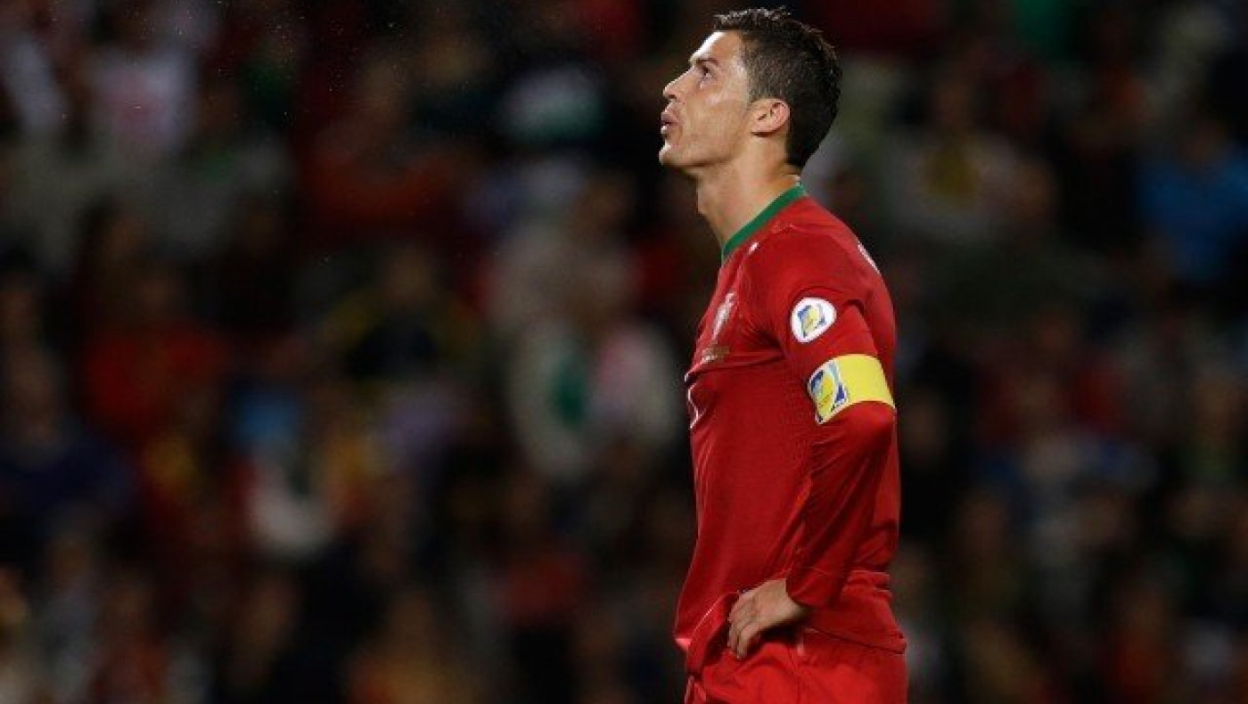 Έκρηξη Κριστιάνο - Πέταξε σε λίμνη μικρόφωνο δημοσιογράφου! (video)