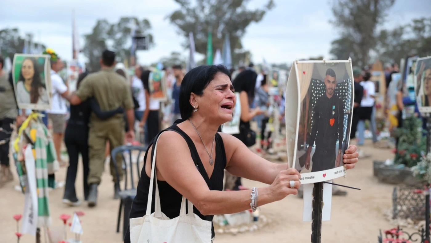 Κιμπούτζ Ρέιμ: Ενός λεπτού σιγή για τους νεκρούς από την επίθεση της Χαμάς