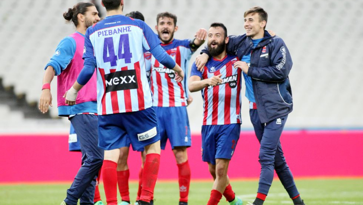 Κόρμπος: «Μπορώ να γράψω βιβλίο για τον Σιώπη-Η Εθνική μπορεί να κερδίσει τους πάντες»